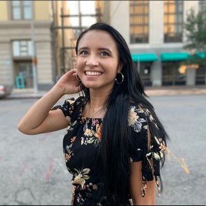 Meet your Posher, Lizzie